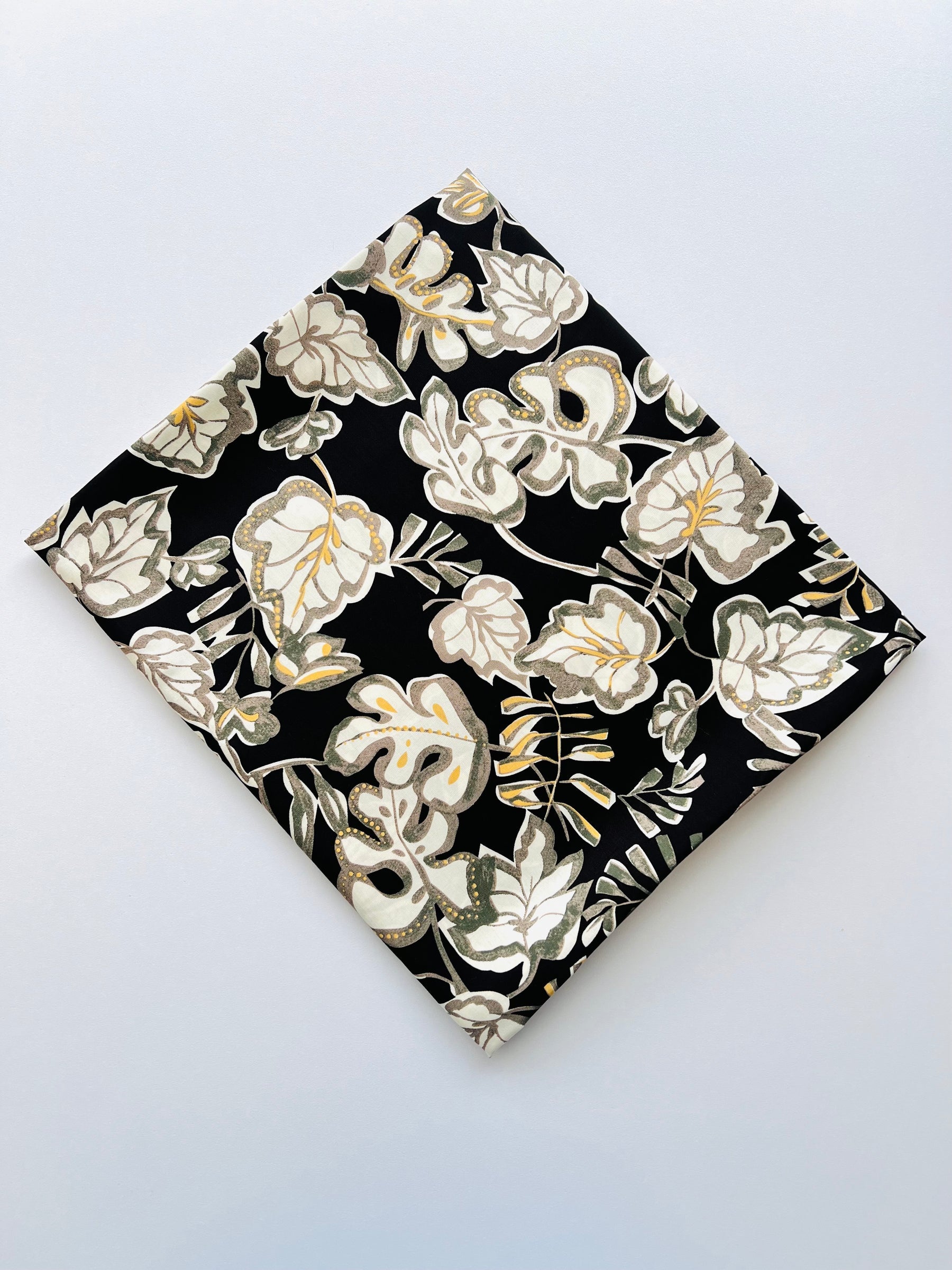 Black Floral Print Swiss - 2pc Unstiched Suit - sz0100151