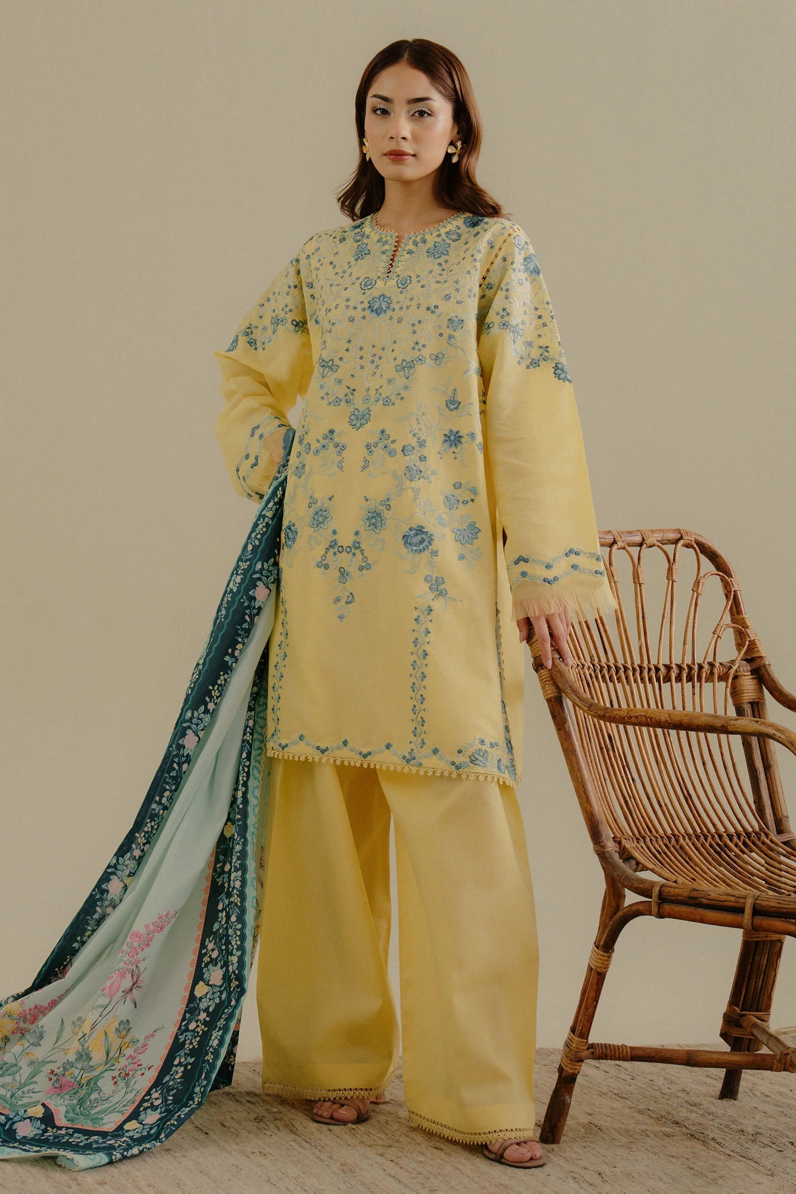 ZARASHAHJAHAN-3PC DHANAK EMBROIDERED SHIRT WITH COURTRAI WOOL PRINTED SHAWL AND TROUSER-BIC-4066