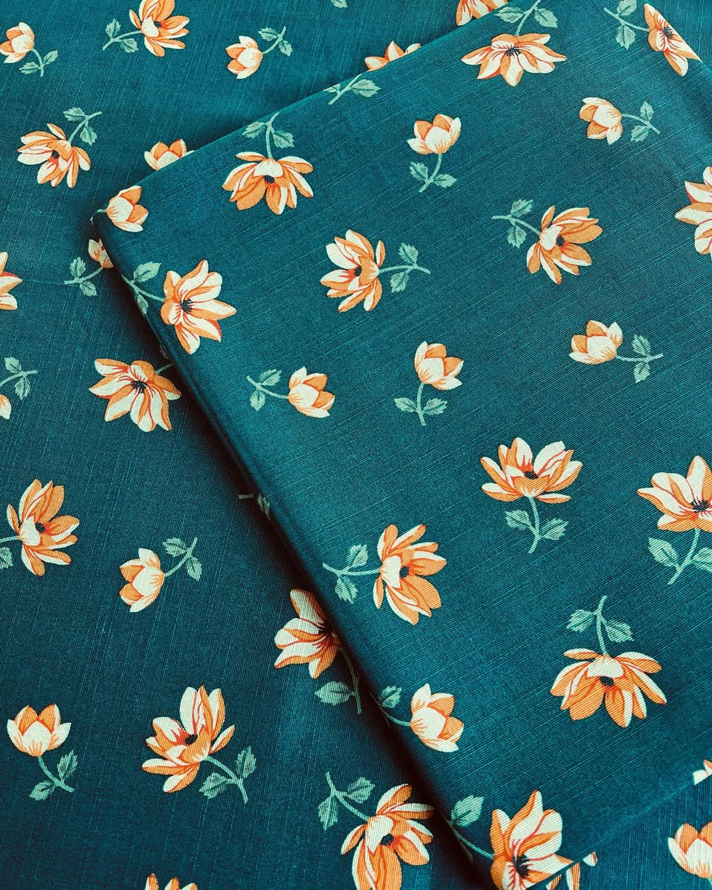 Green floral Khaddar unstiched - 2pc Printed suit