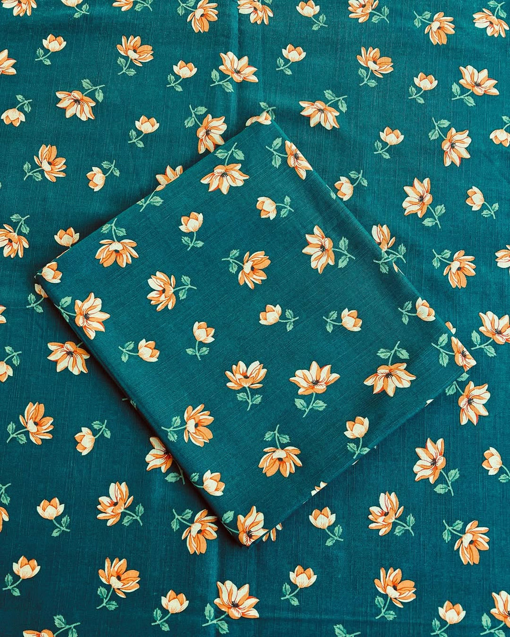 Green floral Khaddar unstiched - 2pc Printed suit