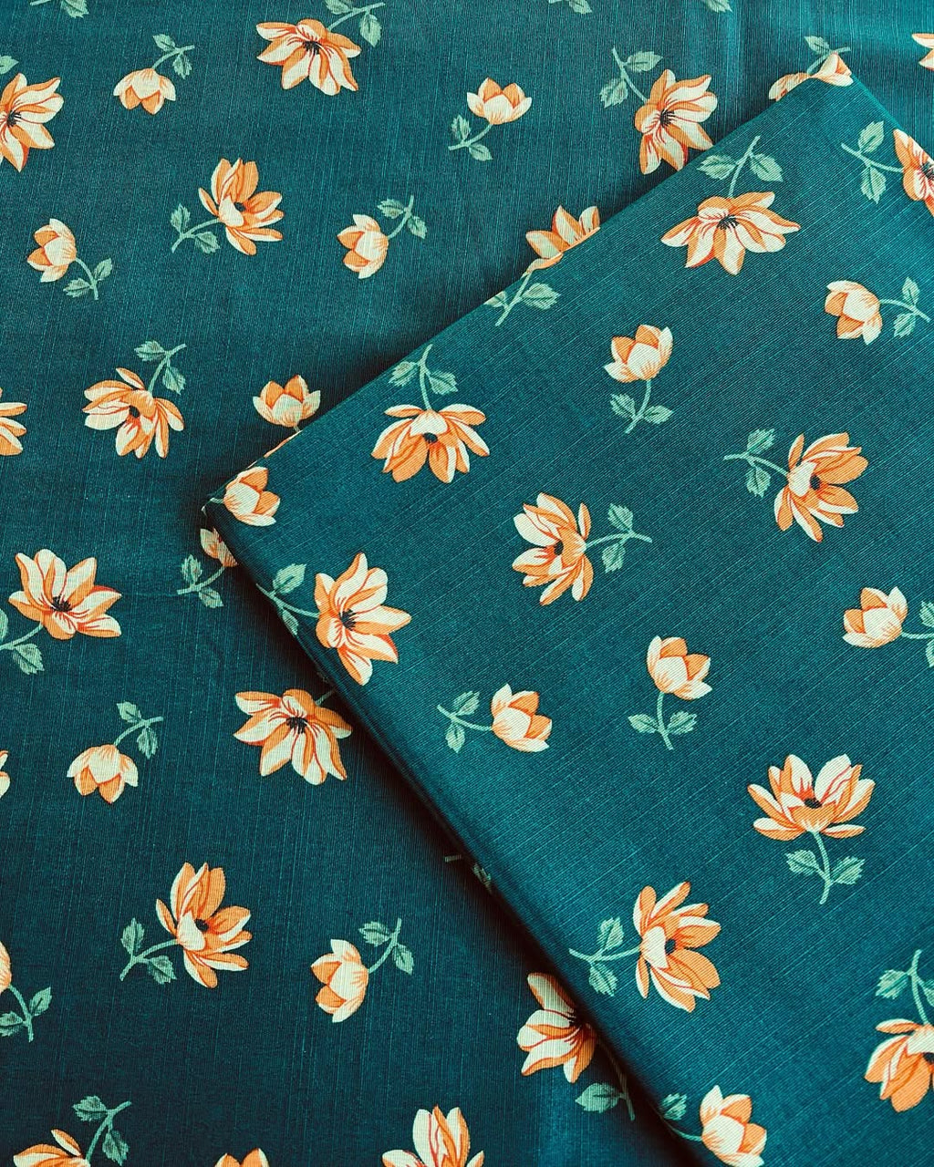 Green floral Khaddar unstiched - 2pc Printed suit