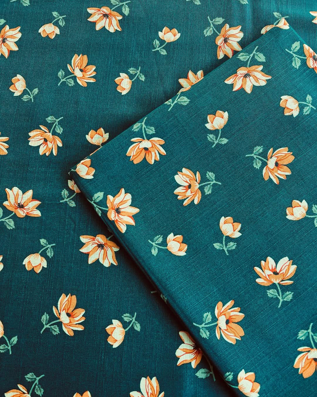 Green floral Khaddar unstiched - 2pc Printed suit