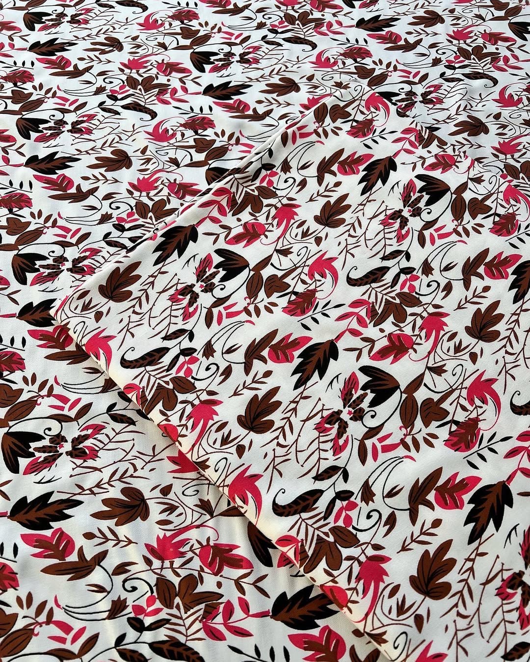 White Thai Marina floral - 2pc unstiched printed suit