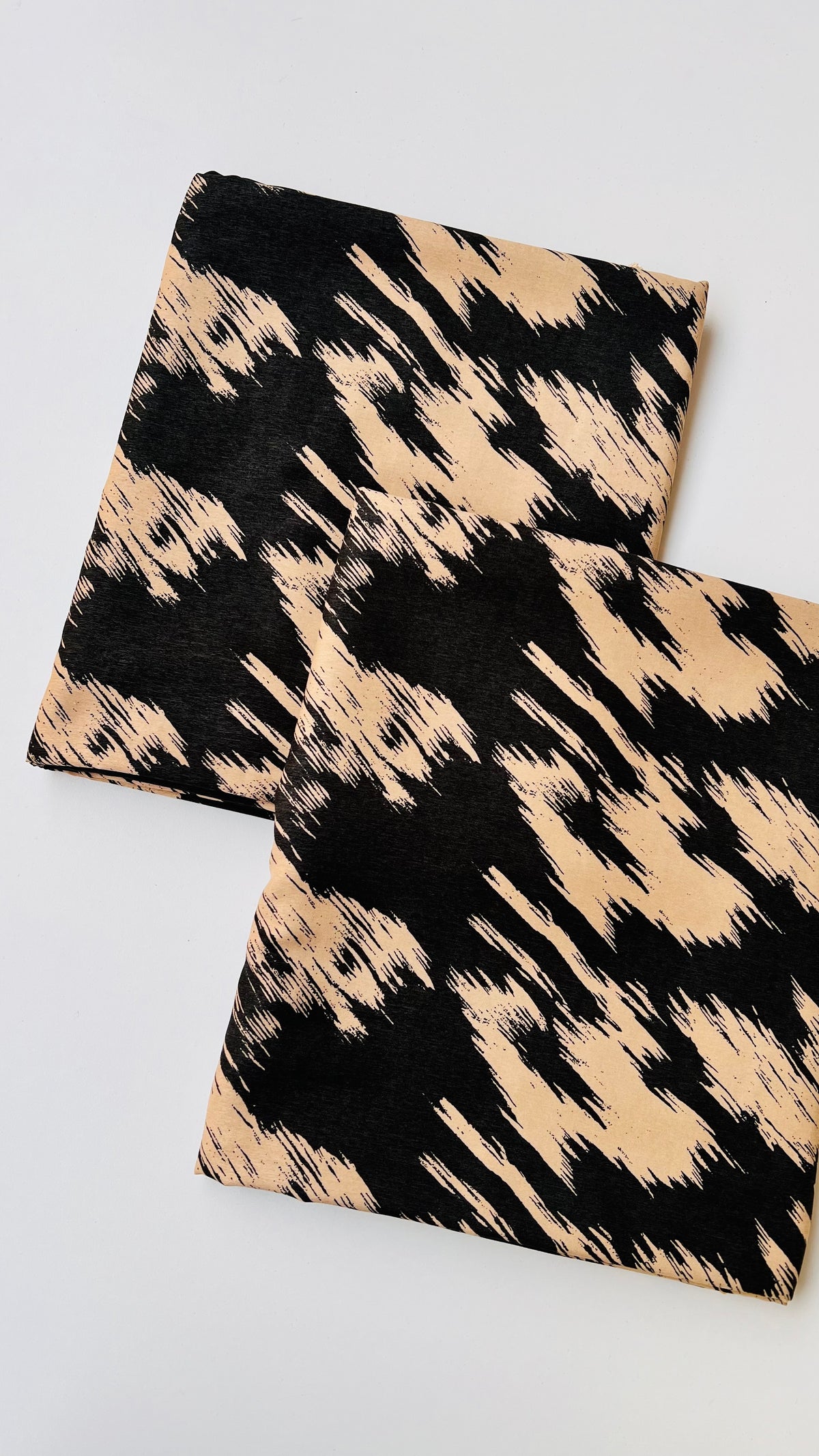 Woolen Courdoroy 2pc Printed Suit