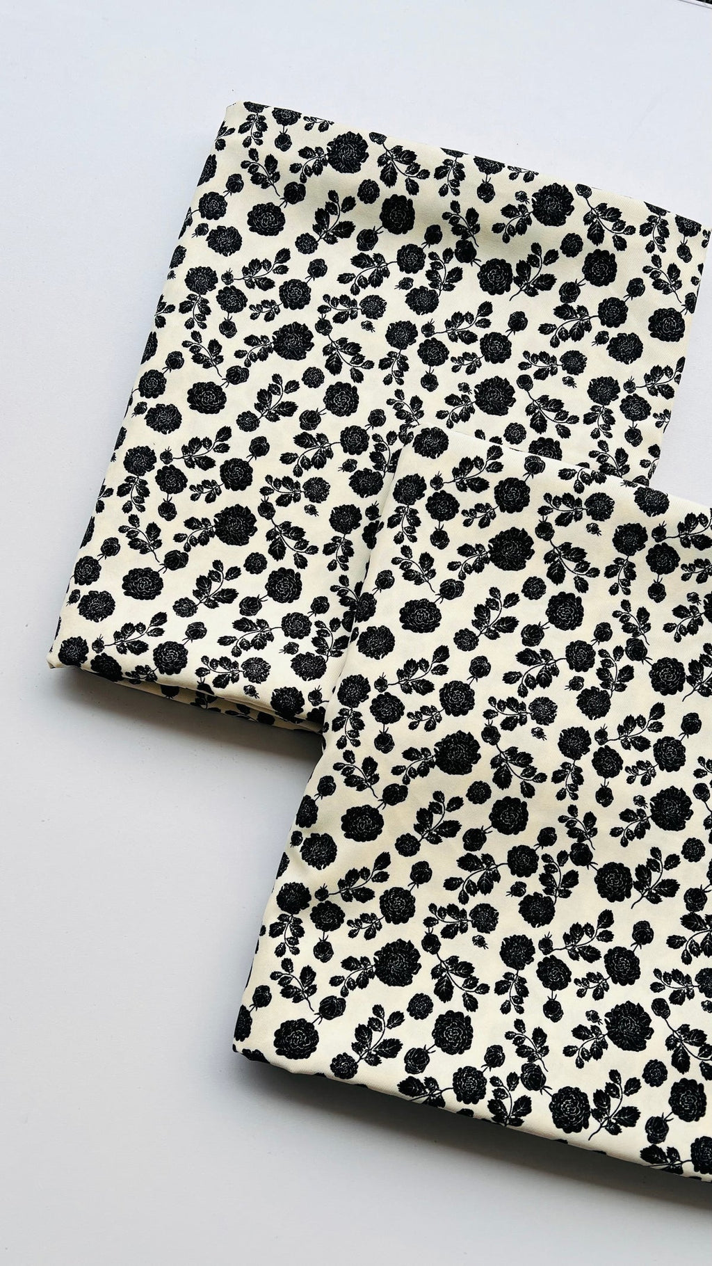 Creamy floral 2pc printed Courdoroy