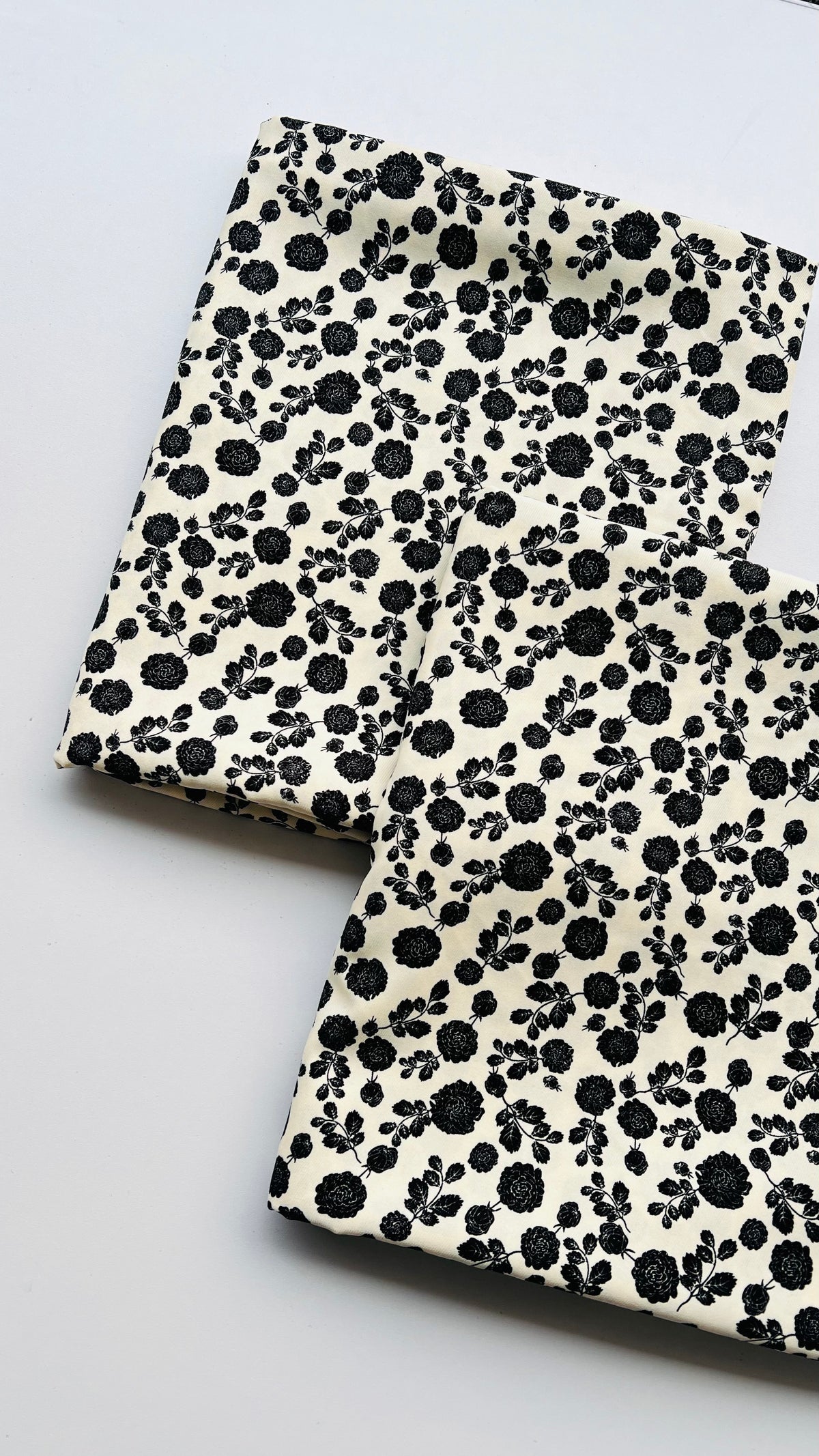 Creamy floral 2pc printed Courdoroy