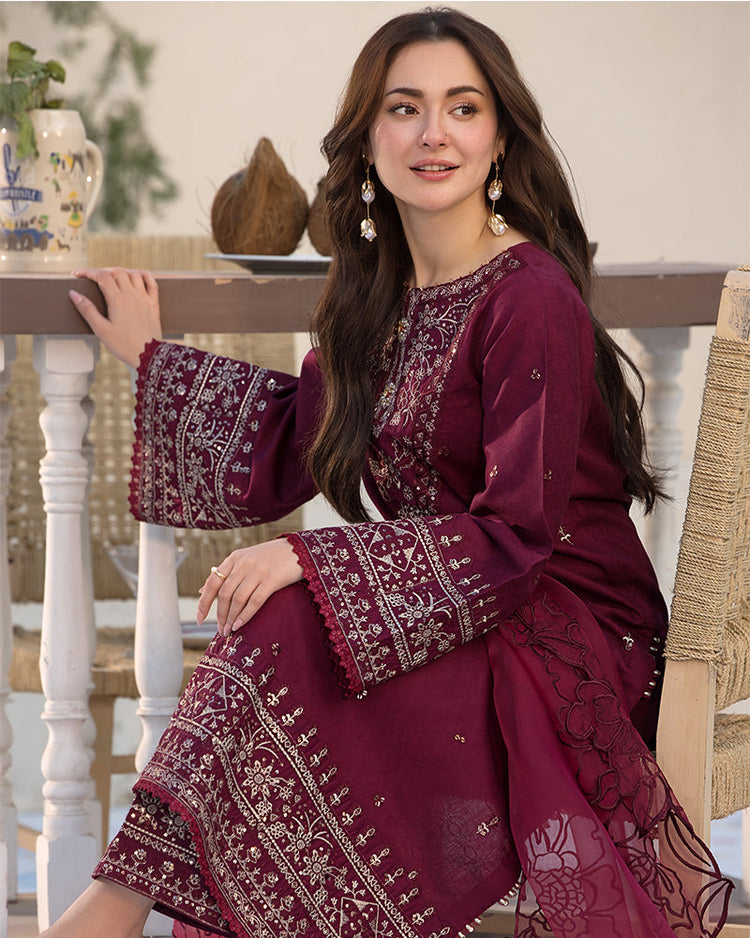 QALAMQAR-3PC LAWN EMBROIDERED SHIRT WITH ORGANZA EMBROIDERED DUPATTA AND EMB TROUSER-SZ-4532